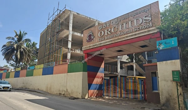 A street-level view of Orchids The International School, showcasing another premier schooling option available to the residents of Godrej Castillo