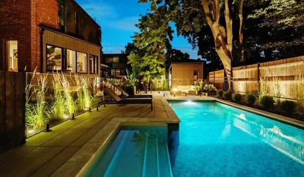 Godrej Castillo Swimming Pool